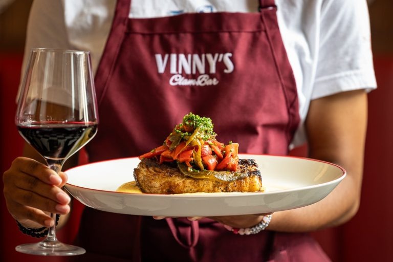 Shell Yeah! Scott Harris Hospitality Debuts Vinny’s Clam Bar in Tinley Park, IL