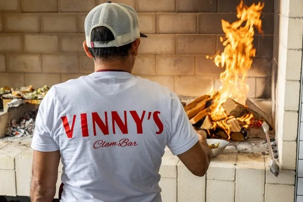 Scott Harris Opens Vinny’s Clam Bar in Tinley Park, Illinois
